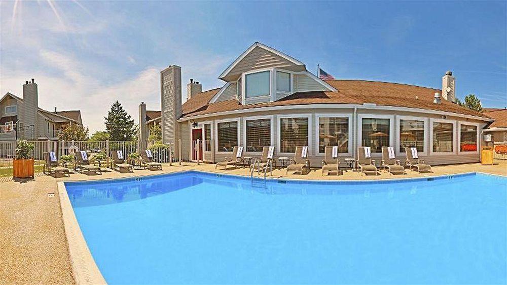 Sonesta Simply Suites Cleveland Airport Middleburg Heights Zewnętrze zdjęcie