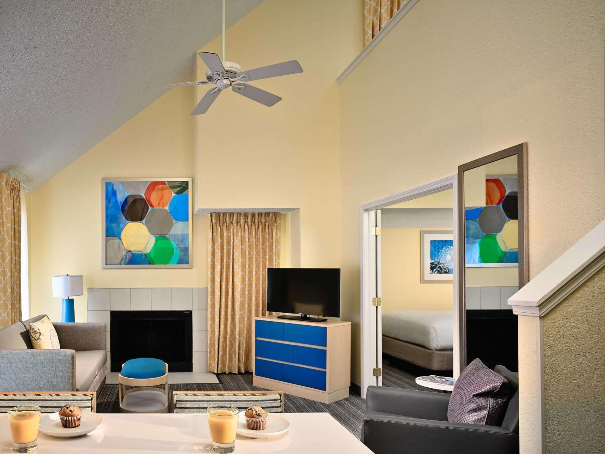 Sonesta Simply Suites Cleveland Airport Middleburg Heights Zewnętrze zdjęcie