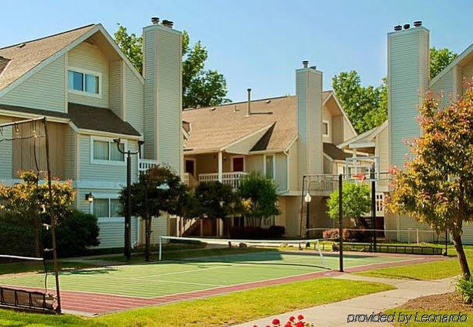 Sonesta Simply Suites Cleveland Airport Middleburg Heights Zewnętrze zdjęcie